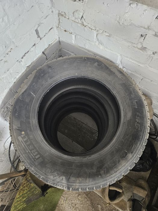 Шины зимние 195/65 R15