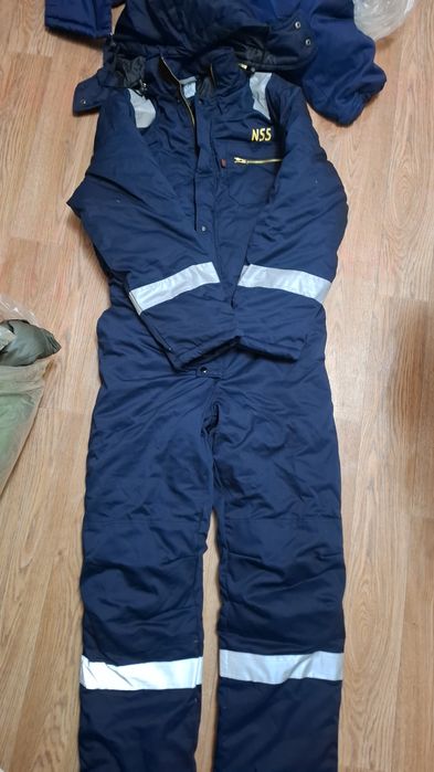 Продам спецобуь одежду