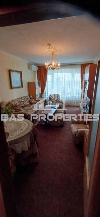Продава се Тристаен апартамент в София, Надежда 2 - 95 кв.м за 1885 €/кв.м - Снимка #8