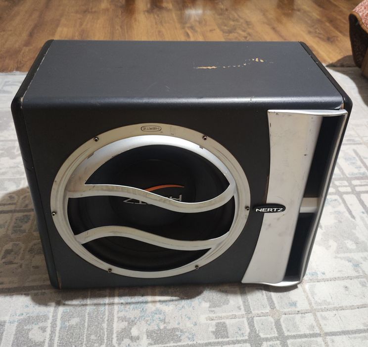 Сабвуфер Hertz EBX 300R