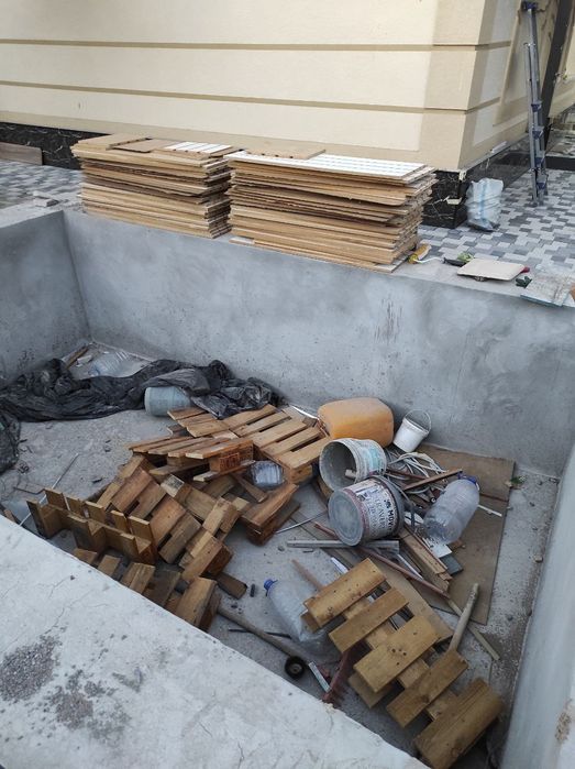 Ремонт бассейна ПВХ пленкой , срок эксплуатации 5-7 лет