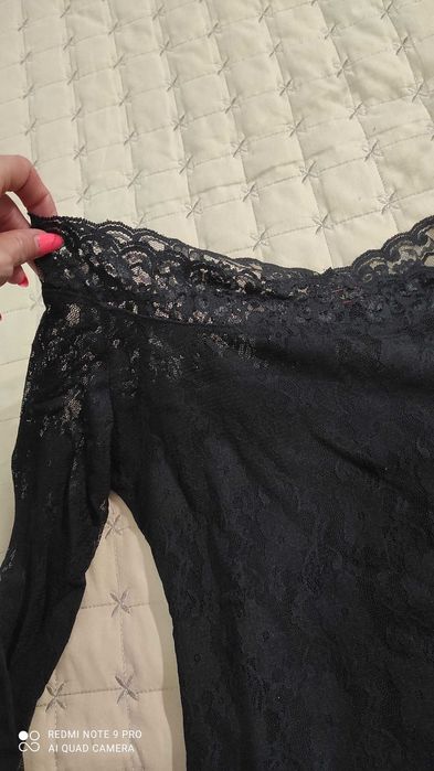 Дамска черна дантелена блуза