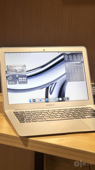 Macbook Air 13,3