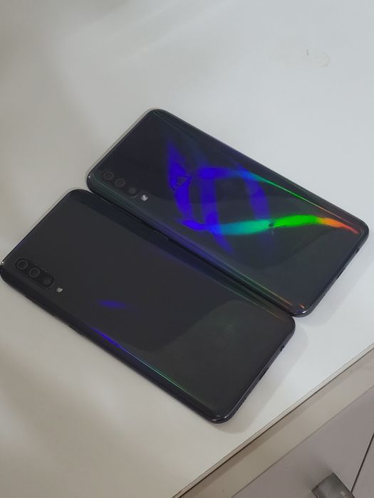 Samsung a50 2шт.