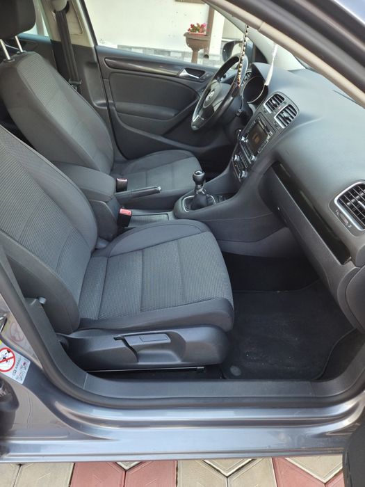 VOLKSWAGEN Golf 2010 — imagine 5