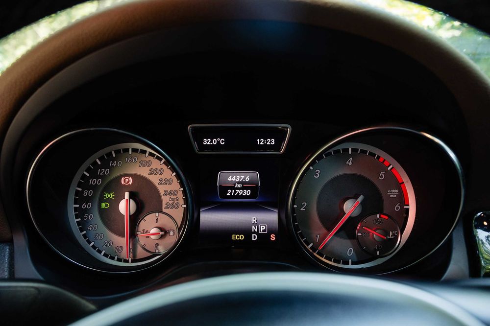 Mercedes CLA 220 cutie Automata | 218.000 km reali | Istoric Mercedes | Trapa panoramica | Fara accidente