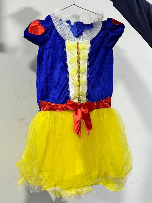 Детские костюмы.