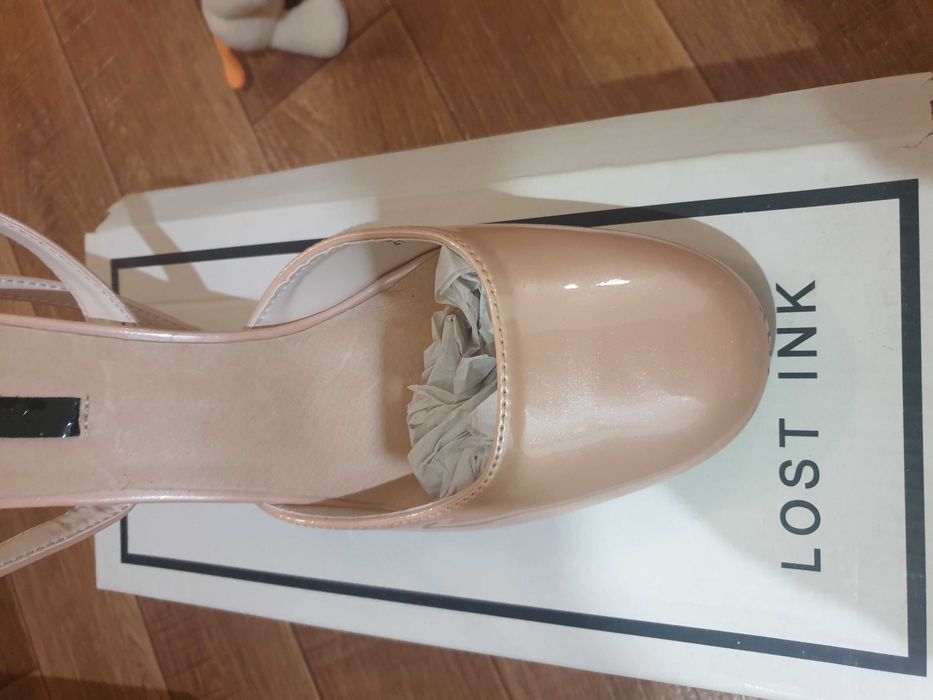 Летняя женская обувь