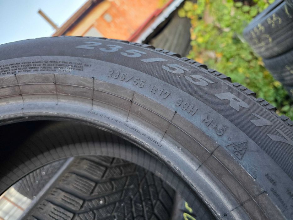 2бр Зимни гуми 235 55 17 - Pirelli