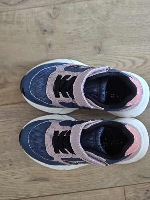 Adidasi Geox, marimea 28 copii