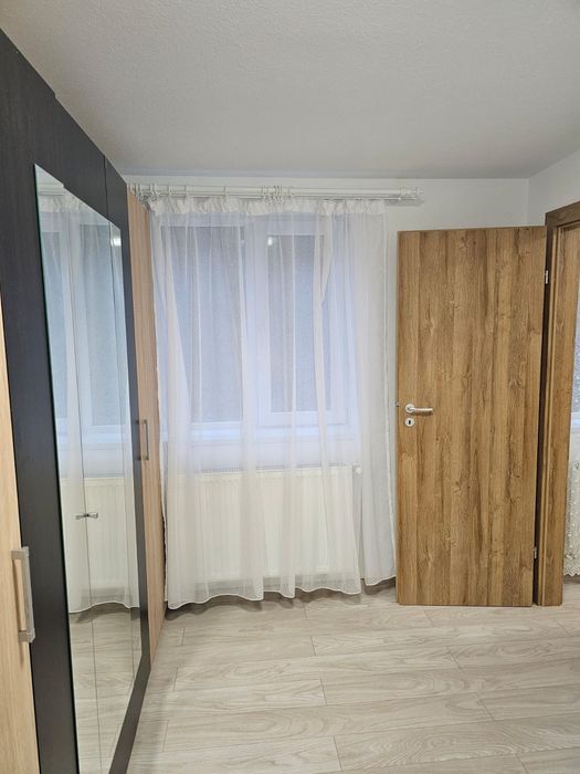 Vand apartament cu 2 camere