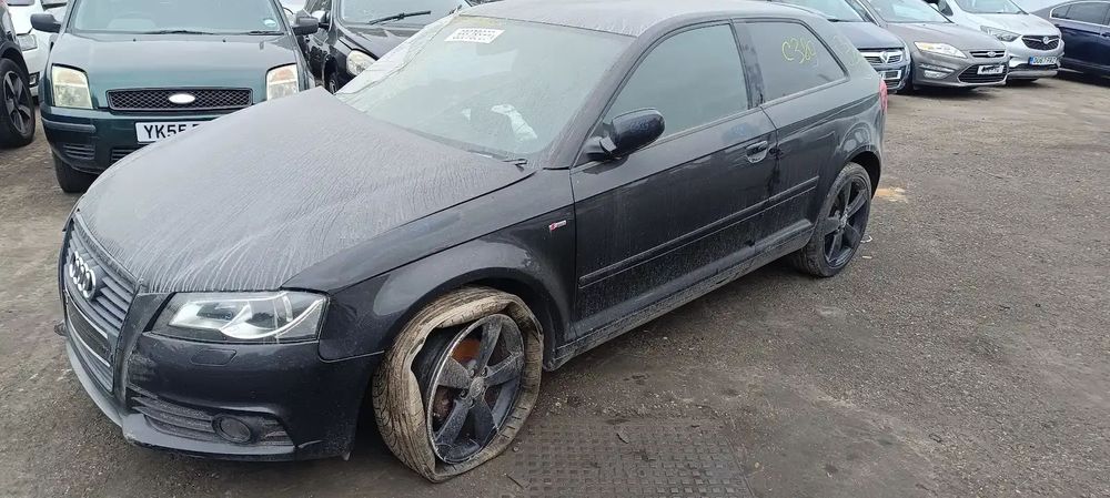 Dezmembrari / Dezmembrez Audi A3 (8P1) Facelift 2.0 TDI CFFB cutie viteze manuala cod culoare LZ9Y