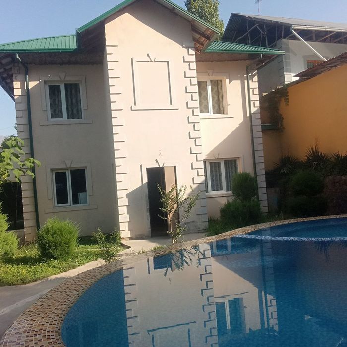 Продаётся дача в Чарваке