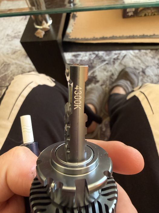 Лед Крушки за кола d2s