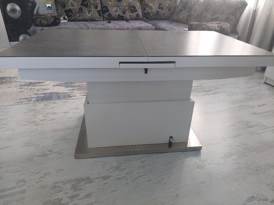 Разтегателна маса