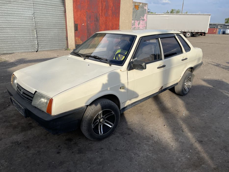 Продам ваз 21099