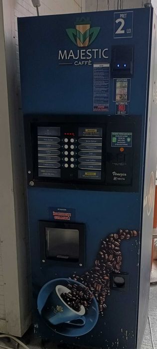 Vand aparate de cafea si cedez si locatia