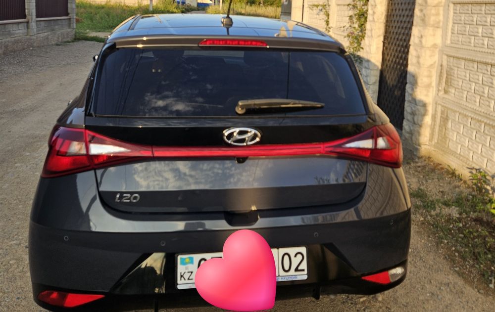 Автомобиль Hyundai i20 2023г.