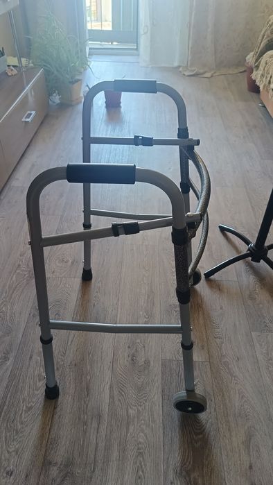 Продам ходунки для