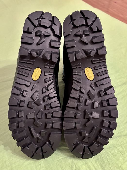Quechua номер 39 и Scarpa ном 40, туристически обувки, боти планински