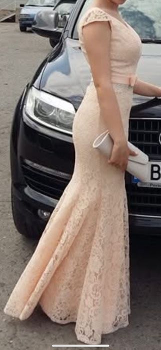 Официална рокля с дантела