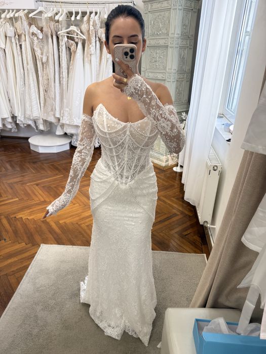 Vand rochie de mireasa La Novia