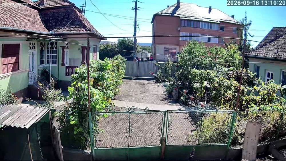 Camera de supraveghere cu cartela SIM 4G si panou solar