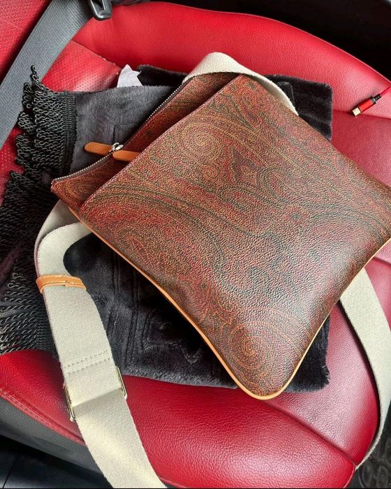 Продаю Барсеткки