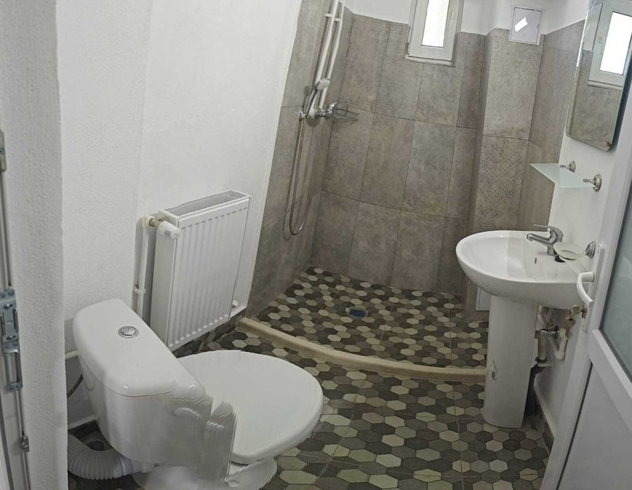 CAZARE echipe de MUNCITORI in Limanu