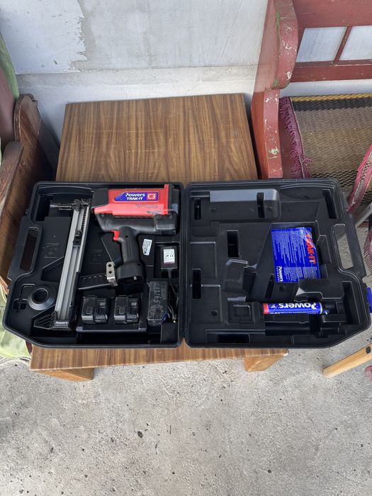 Pistol cuie Power Trak-IT C3 ST