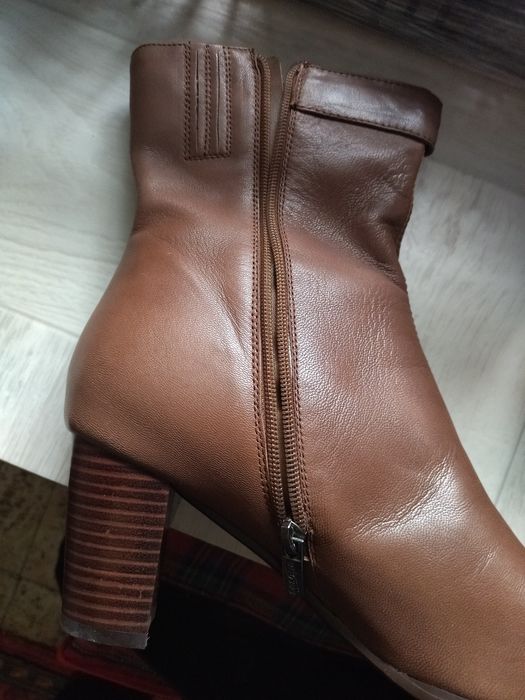 Продам осене весене полусапожки.