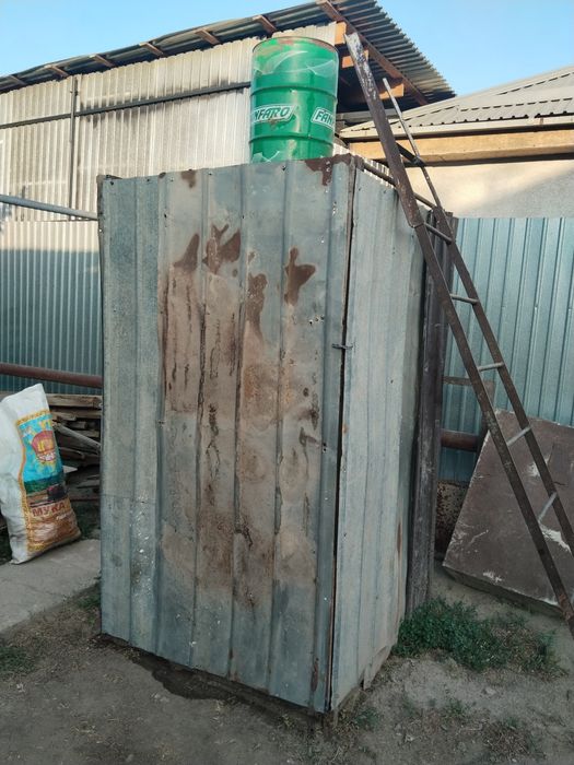 Душ готовым Каркас с бочком продам улчныи душ