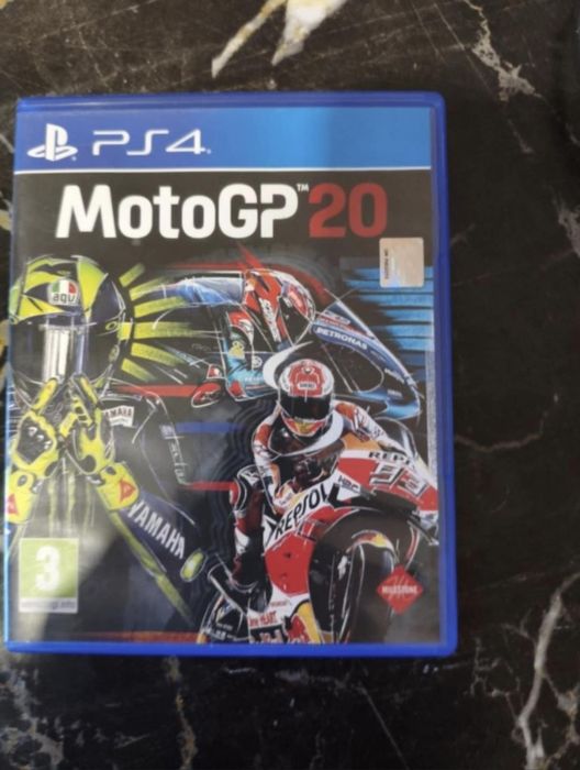 Продавам плейстешън