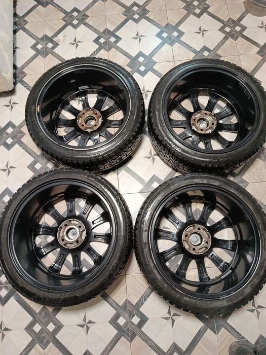 Продам диски комплект 250000тг