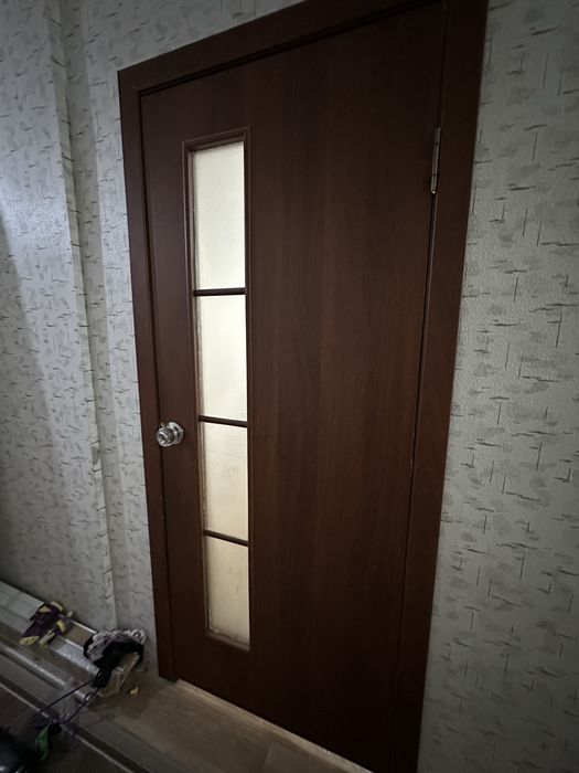 Продам б/у двери