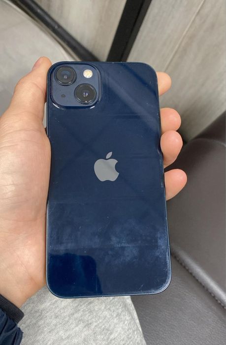 Продам срочно айфон 13