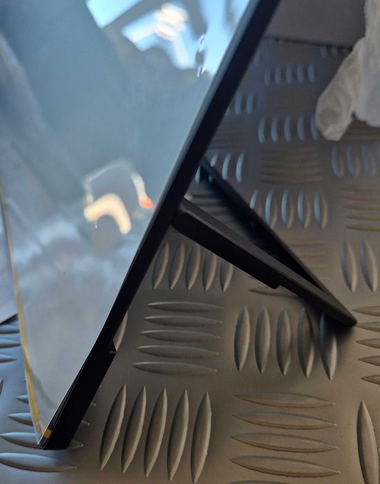 Преносим монитор EVICIV M185E04, 18,5 инча,  IPS, 120Hz, 100%sRGB