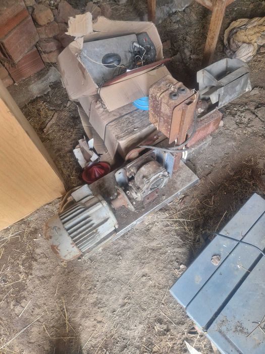 Машини за белене и рязане на картофи