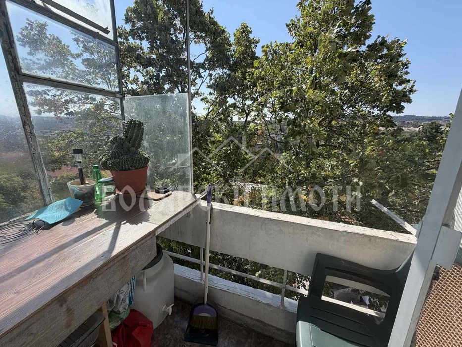 Продава се Четиристаен апартамент в Велико Търново, Център - 115 кв.м за 1261 €/кв.м - Снимка #9