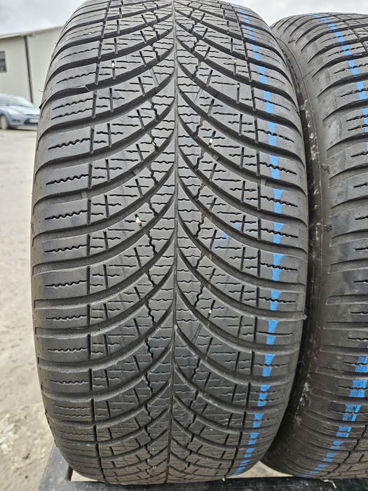 Vând 2 anvelope iarna 205/50/17 205/50r17 GOODYEAR