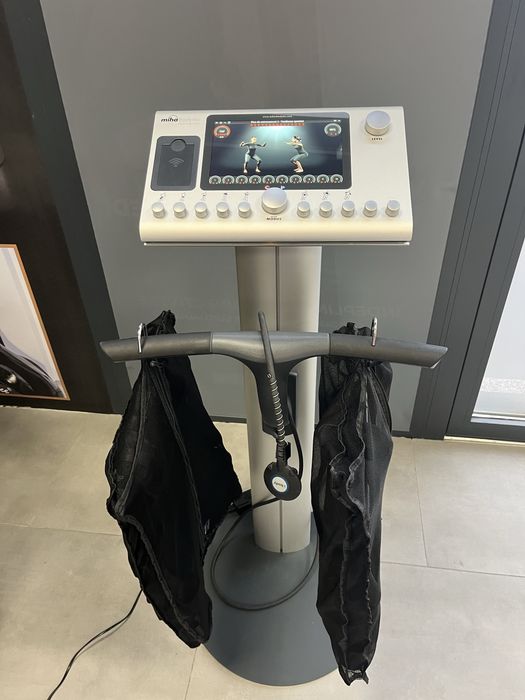 Aparat EMS miha bodytec 2 Nou! Accesoriile se pot achizitiona separat