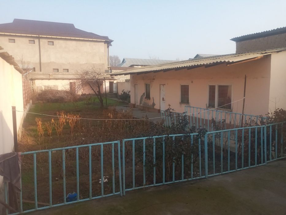 Zudlik bilan doʻstlik qoʻrgʻonida hovli sotiladi