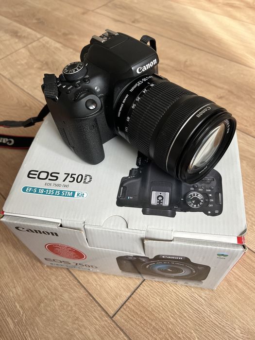 Canon 750d 18-135 Stm