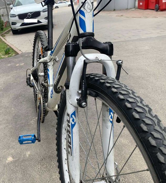 Bicicleta - Roți de 26 de inchi, 3 viteze în față și 7 în spate
