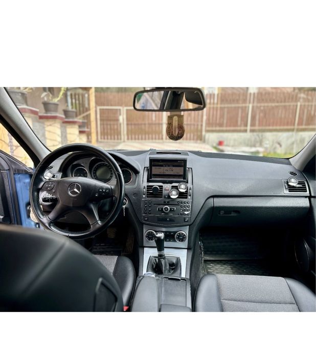 Mercedes-Benz C Vând Mercedes C200 Combi 2.2 CDI