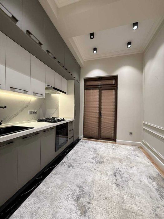 3-комнатная в Tashkent City Boulevard, метро Дружба Народов`