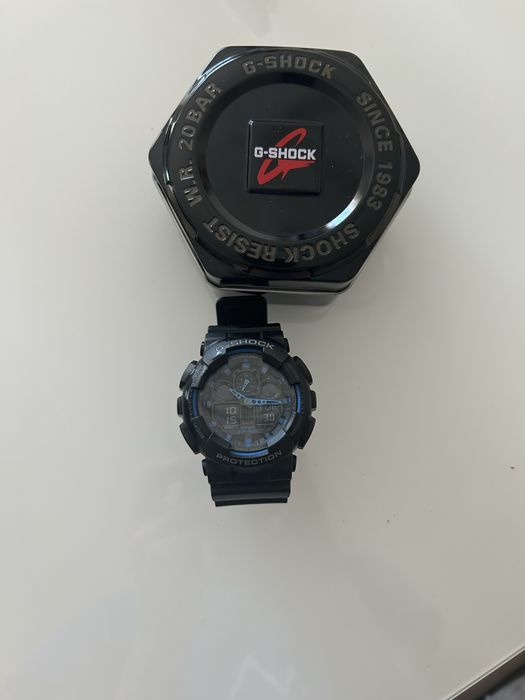 Часовник gshock GA-100-1A2ER
