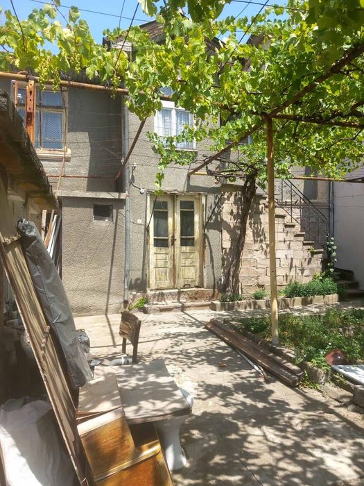 Продава се Къща в Пловдив, Въстанически - 60 кв.м за 808 €/кв.м - Снимка #3