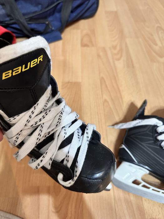 Коньки  для хоккея Bauer