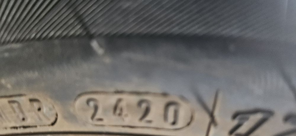 175/65/15 roadstone 7.34мм всесезоннии гуми дот 2420 4 броя